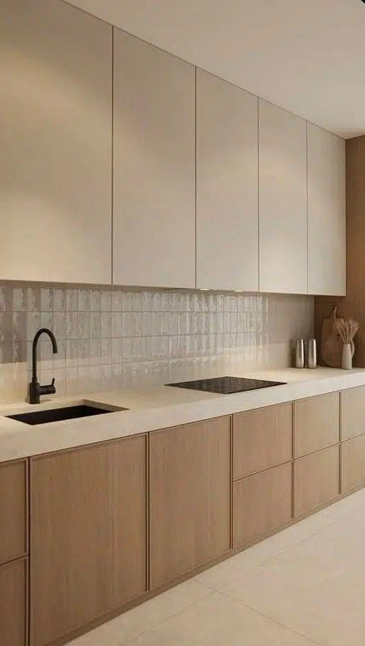 Cozinha estilo japandi minimalista com bancadas armarioes e eletrodomesticos clean sem detalhes o...